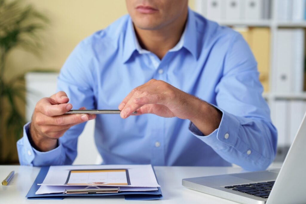 Guide to refinancing even with bad credit-refinance with bad credit